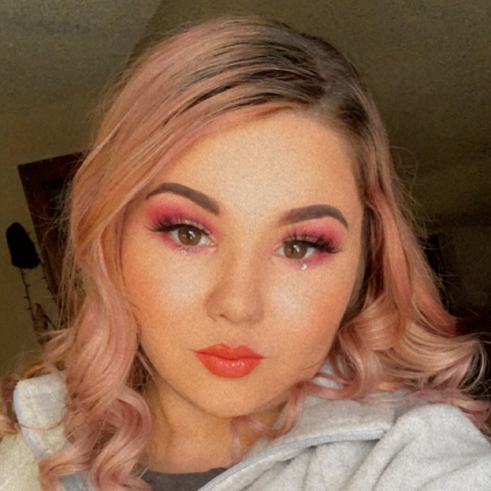 Meet your Posher, Desiree